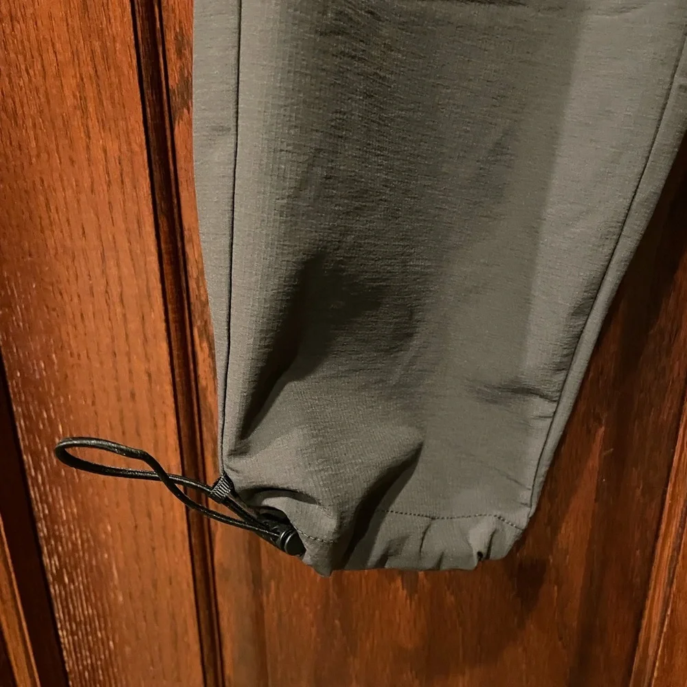 Athletic Hiking Pants NWT - Picture 4 of 12